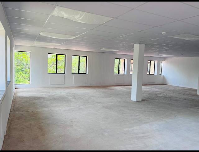 3,150M² OFFICE TO LET IN VORNA VALLEY